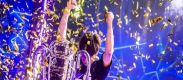 China's first StarCraft 2 world champion Li Peinan announced his retirement and said he would start a new chapter in his life