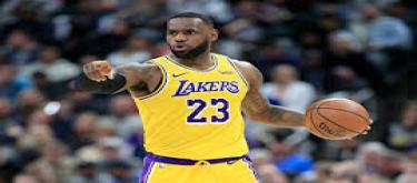 James 42+17 leads Lakers to victory, Curry 37 points can't save Warriors