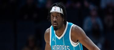 Mark Williams failed the physical examination, the Lakers and Hornets confirmed the cancellation of the trade