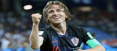 Real Madrid beat Girona 2-0 to end their three-game losing streak and return to winning ways