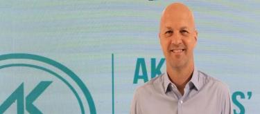 官方：小克鲁伊夫正式出任印尼足总技术顾问