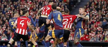 Europa League - Hummels was shown a red card as Roma was eliminated by Bilbao 1-3