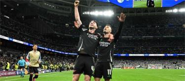 Champions League - Arsenal beat Real Madrid 2-1 to advance to the semi-finals