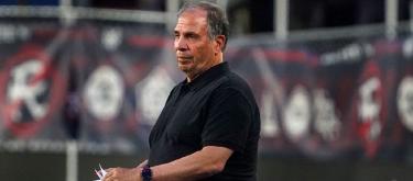 Bruce Arena believes Pochettino's coaching style is out of sync with the demands of the international game