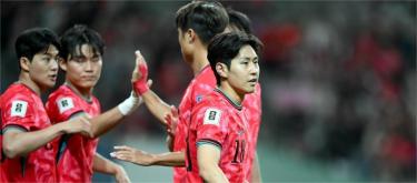 South Korea coach Hong Myung-bo praised the young players for their performance far exceeding expectations
