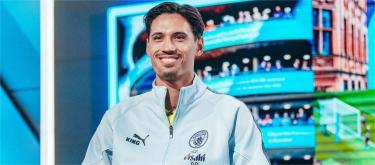 Reinders signs 5-year contract to join Manchester City