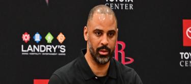 Shams: Udoka has reached a contract extension with the Rockets, and his annual salary may rise to eight figures