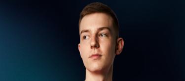 HLTV：OG下放步枪手Buzz至替补席，并物色其替代人选