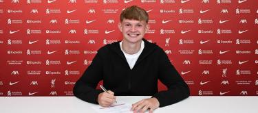 Liverpool officially announce the signing England U17s international center forward Will Wright from Salford City..