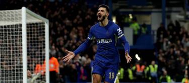 阿曼多·布罗亚离开切尔西，永久转会至伯恩利