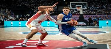 Finland defeated Montenegro 85-65, with Markkanen's double-double leading the team to advance to the round of 16