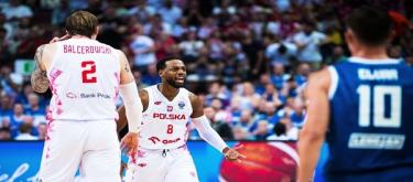 Poland narrowly defeated Iceland to advance to the round of 16