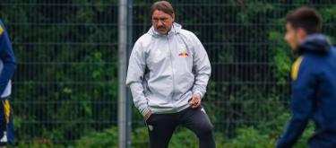 Leeds United coach Falk: We need to have a solid defense and look forward to Darlow guarding the goal