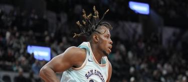 沙姆斯：灰熊计划通过“伤病特例”签下24岁中锋查尔斯·巴西