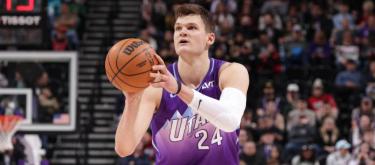 爵士中锋沃克·凯斯勒肩部受伤　本季提前结束