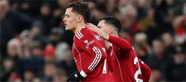 英超联赛——维尔茨造乌龙球　利物浦1比1战平桑德兰