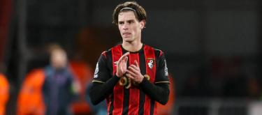 亚历克斯·斯科特认为俱乐部的团队凝聚力能够促使球队展现出最佳状态