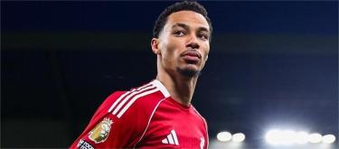 斯洛特称赞埃基蒂克不断努力自我提升