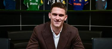 Newcastle United completes contract extension with Netherlands international centre-back Sven Botman..