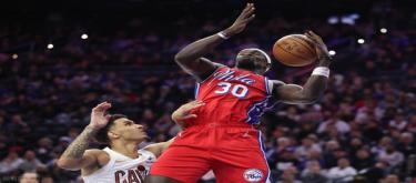 Tyson's 39 points led the Cavaliers to a 117-115 victory over the 76ers.