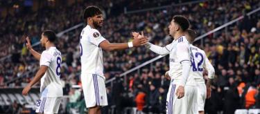 明斯伤愈首秀荣膺全场最佳　率阿斯顿维拉力克费内巴切