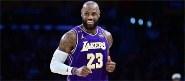 LeBron James expects the Lakers to enter the final stretch of the season with a fully healthy roster.