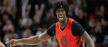 开拓者官宣转正西迪·西索科，同时裁掉拉扬·鲁珀特