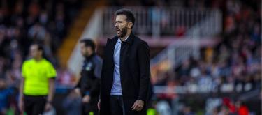 卡洛斯·科尔贝兰对球队在攻防两端的表现感到非常满意