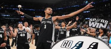 Wimbledon and Yamaba exploded for 38 points as the Spurs easily defeated the Pistons 121-106.