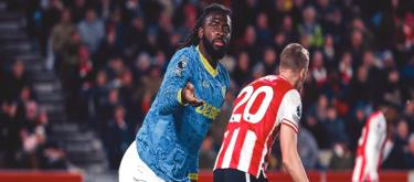 Premier League – Arokdare's header puts Brentford 2-0 up before they are held to a draw by Wolves.